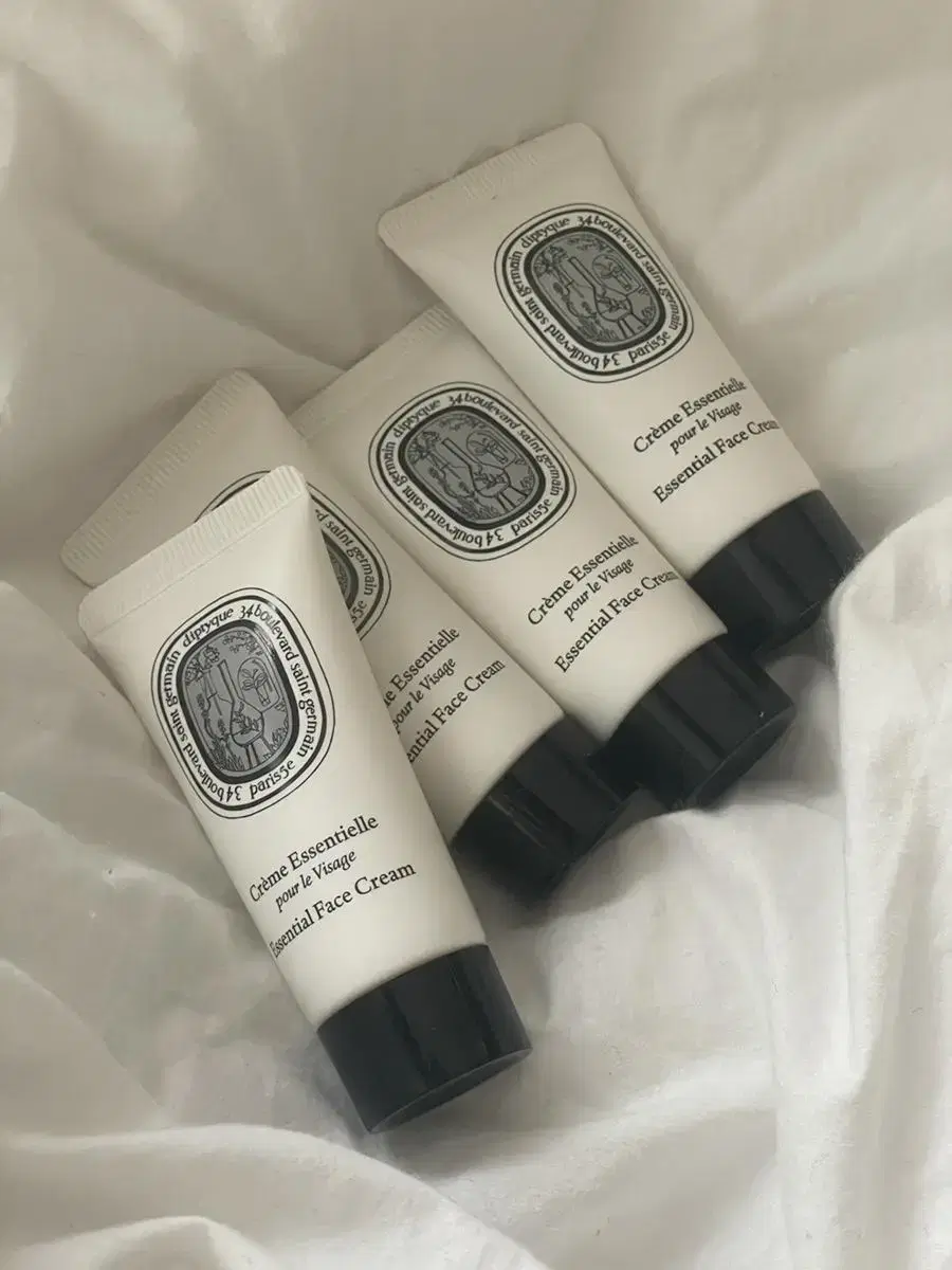 딥티크(Diptyque) 에센셜 페이스 크림 20mL